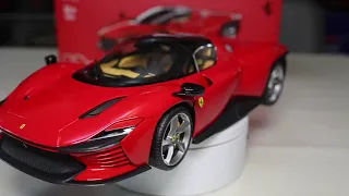 1/18 Bburago Ferrari SP3 Rosso Corsa