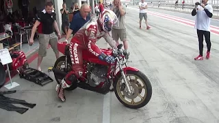 MV Agusta 500 GP replica, engine start ... I hear you loud and clear. [classic motorcycle racing]