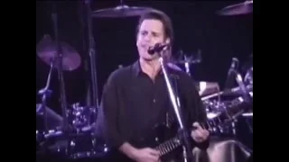 The Weight (2 cam) - Grateful Dead - 10-22-1990 Festhalle, Frankfurt, Germany (set2-10)