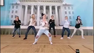 "Доброго вечора ми з України!" "Good evening, we are from Ukraine!"/Fitness dancing.