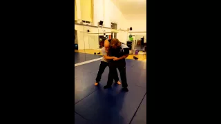 How to defend a Headlock with punches