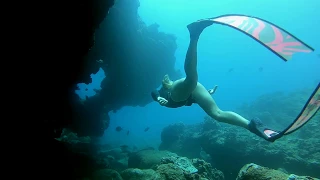 AUTOMATIC (Alicia freediving caves on Oahu 🧜🏼‍♀️🧜🏼‍♀️🧜🏼‍♀️)