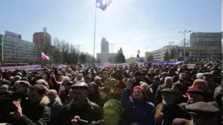 Thousands gather for pro-Russian rally in Donetsk