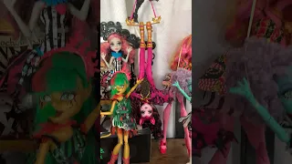 A NEW ORIGINAL MONSTER HIGH DOLL?! FREAK DU CHIC DRACULAURA