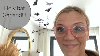 Easy Bat garland-halloween decor