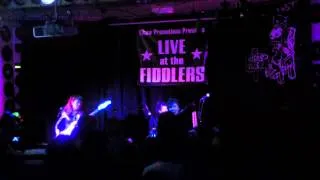 5,6,7,8`s live at Fiddler`s Elbow - Camden for Weirdsville, video 1