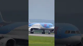 WHAT A SOUND! Boeing 757 LOUD Departure!