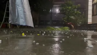 Lần đầu thấy Mưa đá tại Sài Gòn tối 22-8-2021