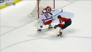 Artemi Panarin surprises Ekblad with a great move and scores vs Bobrovsky (29 dec 2021)