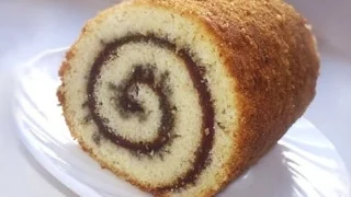 Roll with condensed milk in a hurry!