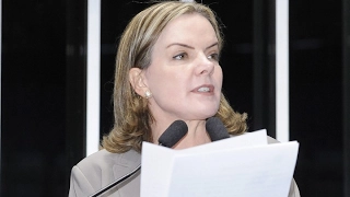 Gleisi Hoffmann critica retirada dos servidores estaduais e municipais da reforma da Previdência