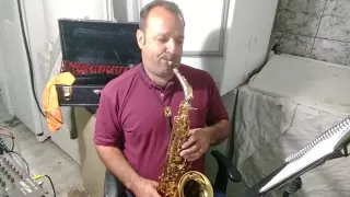 Hino 414 CCB sax alto no tenor