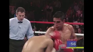 2000: Erik Morales vs Marco Antonio Barrera (Round 5) (The Ring Magazine Round of the Year)