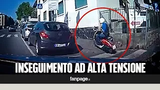 Scooter scappa a tutta velocità dalla polizia, il video del folle inseguimento in centro