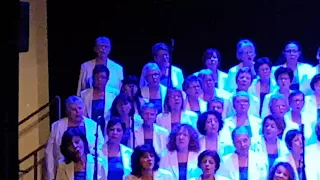 Le Chœur de France Picardie chante à Albert "La terre est si belle" de Hugues Aufray