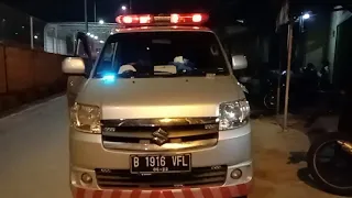 PASANG ROTAROR DAN STROBO DI AMBULANCE