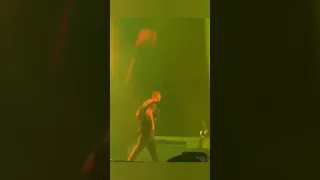 Drake calls Chris brown out on stage