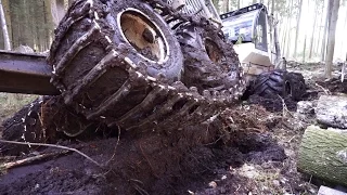 Forwarder Logset 6F stuck in mud