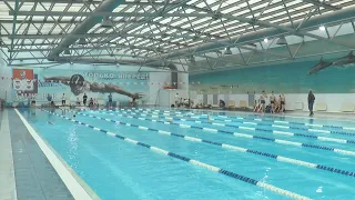 В бассейне «Дельфин» прошли соревнования по плаванию в рамках Спартакиады школьников