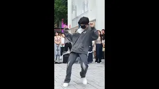 DONGYEON PRE DEBUT [ Busking Dance & B.I back up part ] before to be Dongyeon POW