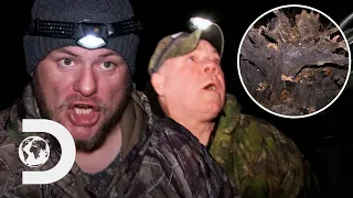 Hunters Climb Into A Monster's Nest! | Mountain Monsters