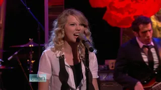 [HDTV 1080i] Taylor Swift - Love Story (Live @ The Ellen DeGeneres Show) (11/11/2008)