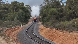 City of Melbourne R707  leaving Maryborough  vic