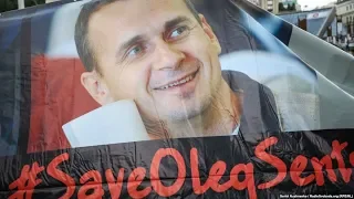 ЕСПЧ предложил Олегу Сенцову прекратить голодовку / Новости