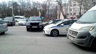 Авария в городе Севастополе на улице Кажанова