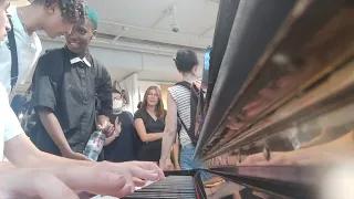 Trio performs a insane Interstellar cover on a Public piano in Paris #piano #interstellar #music