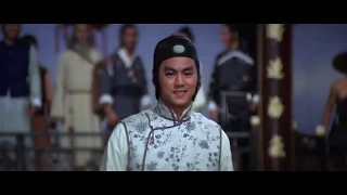 Ti Lung in The Emperor and his Brother end fight scene