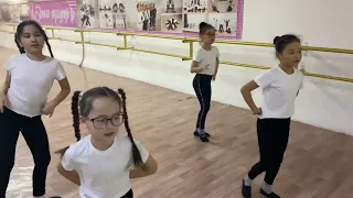 Гибкие девочки.спортивный танец 4-класс 9-10 лет Д.Конаев ат.ЖББОМГ г.Актобе #танец #спорт