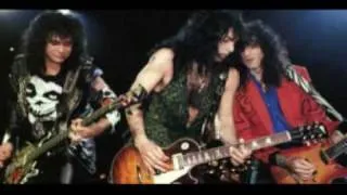 KISS - Forever / Hide Your Heart - Middletown 1990