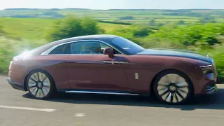 Rolls Royce Spectre review. With 584bhp & 4WD, is this new Rolls Royce EV actually fun to drive?