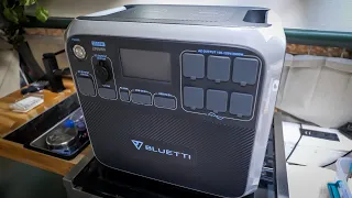 Bluetti AC200P Solar Generator First Impressions & Review | Upgrading Our Off Grid Power Setup!