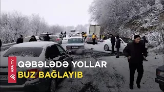 Qəbələ - Şəki avtomobil yolunda hərəkət üçün çətinlik yaranıb - APA TV