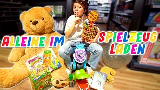 1 NACHT EINGESPERRT im SPIELZEUGLADEN! 😂🧸 |CARAMELLA