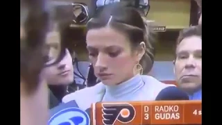 BobsBlitz.com ~ NBCSP's Taryn Hatcher raising eyebrows in the Flyers locker room