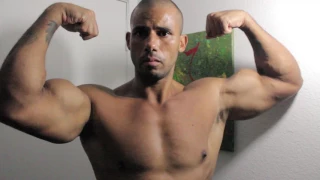 Super Muscle Flexing at Home with Ripped Bodybuilder Samson Biggz Bodybuilding