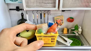 RE-MENT Mini Kitchen Toy Food Miniature Cooking | Vegetable Potato & Shrimp Cream Stew/Chowder ASMR