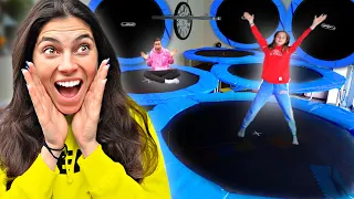 MIJN HUIS OMBOUWEN TOT EEN TRAMPOLINE PARK!! *Challenge* #495