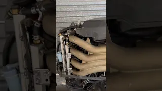 Как поменять масло в лодочном моторе Suzuki DF140 😂