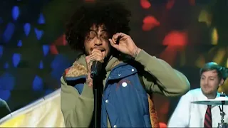 Gym Class Heroes - Cupid's Chokehold (Live At Late Night With Conan O' Brien 01/12/2007) HD