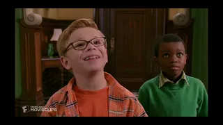 Plane flying in house | Stuart Little 2 (2002)