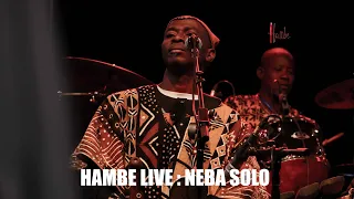 Hambe Live : Neba Solo l'un des l’icônes du balafon,. Performance lors du Festival Nangnerki