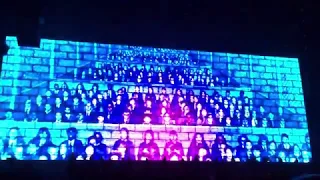 Roger Waters feat. Blue Voice - "Another brick in the wall", Hamburg 2018