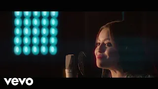 Karol Sevilla - Mírame (De "Siempre Fui Yo 2" | Grabando en estudio | Disney+)