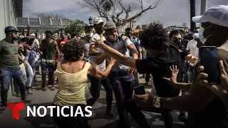 Más de 400 detenidos tras protestas del 11 de julio en Cuba | Noticias Telemundo