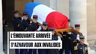 L'émouvante arrivée d'Aznavour aux Invalides, sur le son d'un duduk