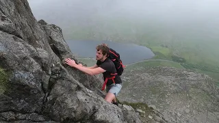 4K - Scramble(and falls) up Tryfan, The Glyders and Devil's Kitchen - (FUNNY)